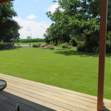 מטאמאטה Walnut Lodge B&B מראה חיצוני תמונה